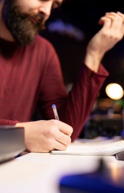 Why Choose Growviz for Content Writing in Dubai